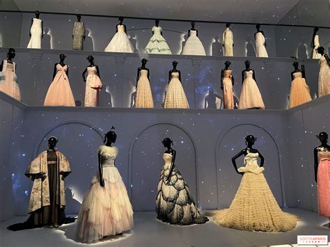 christian dior paris felpa|la galerie dior tickets.